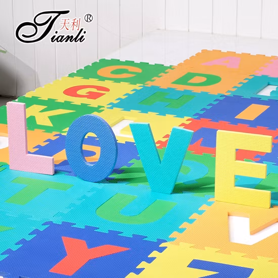 New Design Outdoor Play Water Toy Inflatable Strawberry Sprayer Mat for Kid